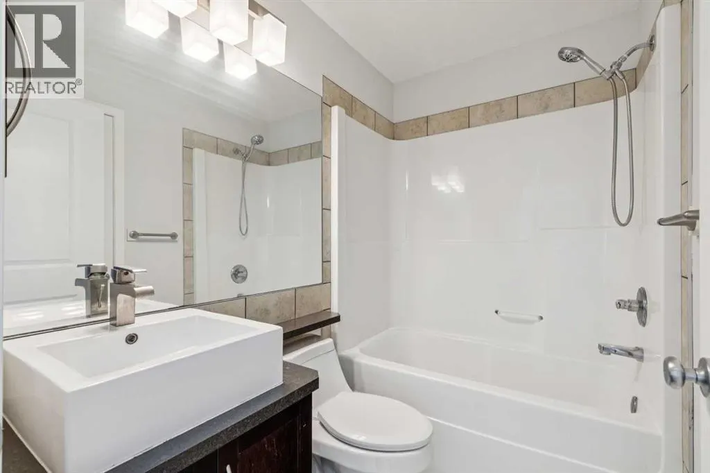 12 Autumn Court SE