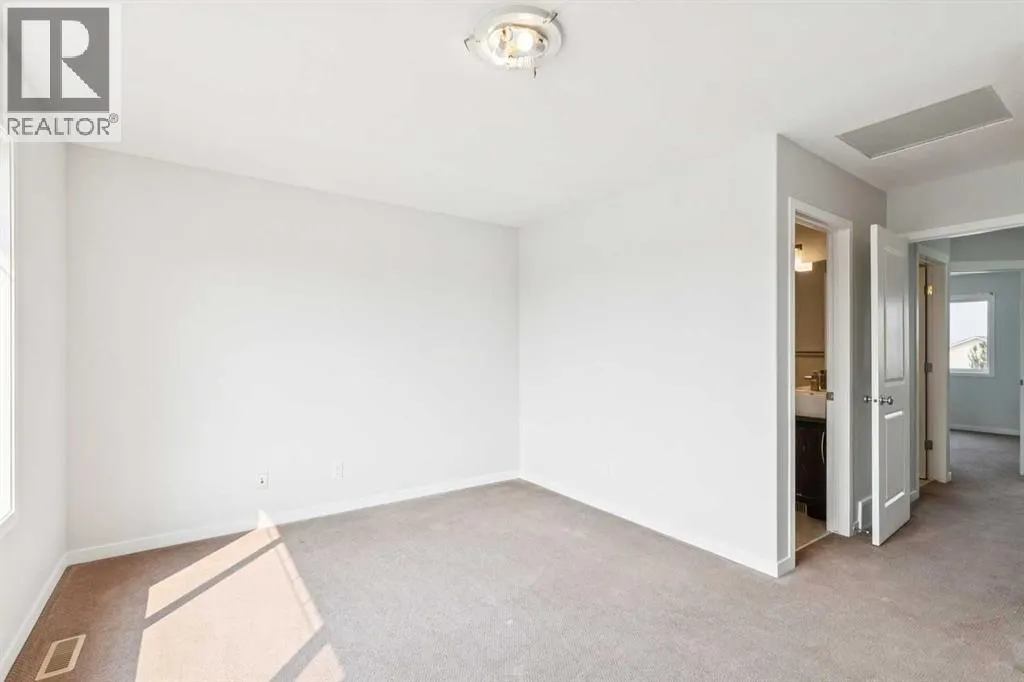 12 Autumn Court SE