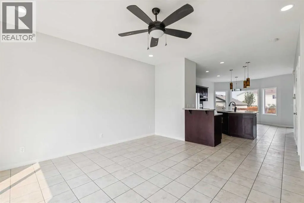 12 Autumn Court SE