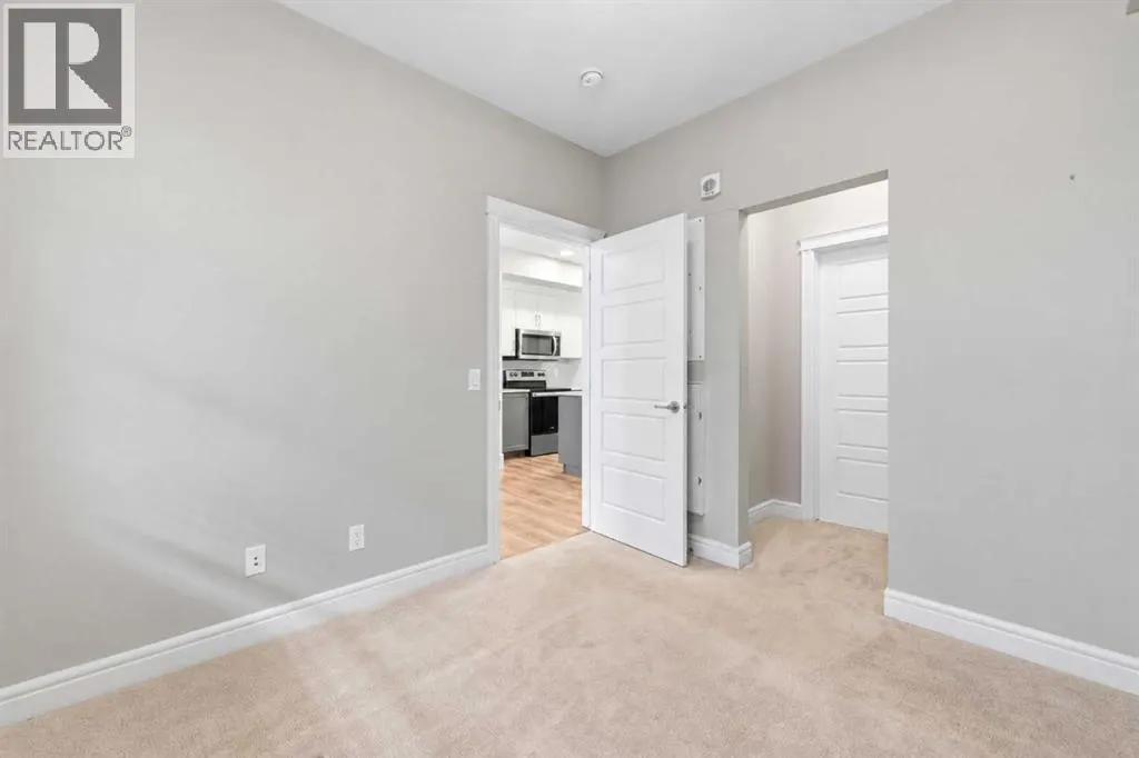 211, 19661 40 Street SE