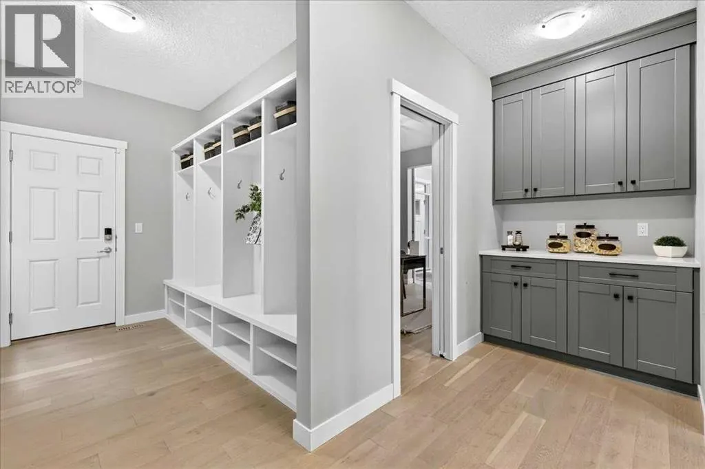 137 Cranbrook Cove SE