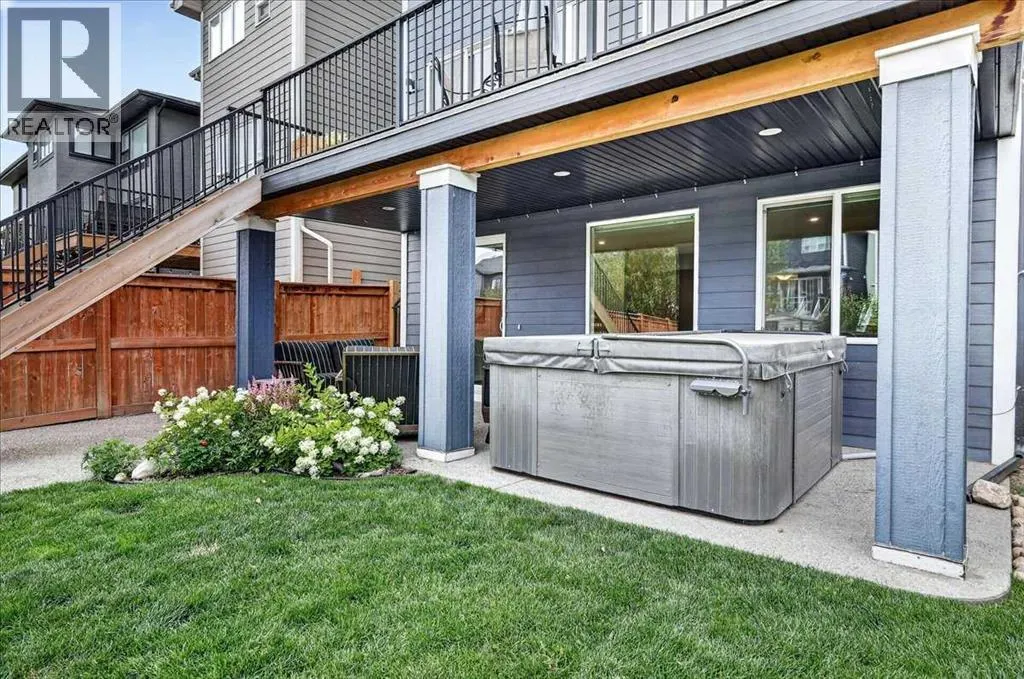 137 Cranbrook Cove SE