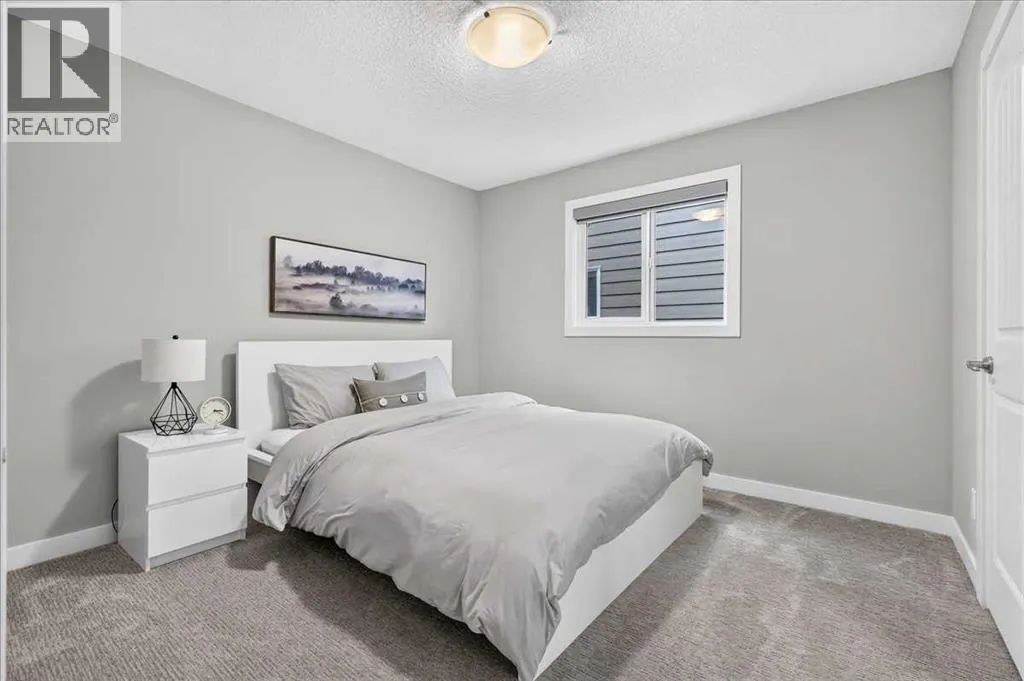 137 Cranbrook Cove SE