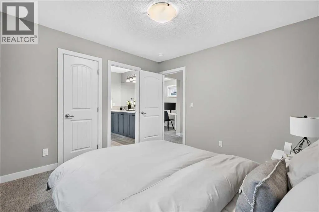 137 Cranbrook Cove SE