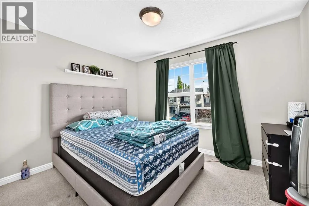 153 Cranleigh Bay SE