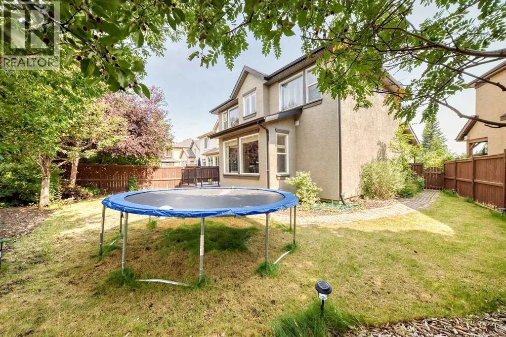 153 Cranleigh Bay SE