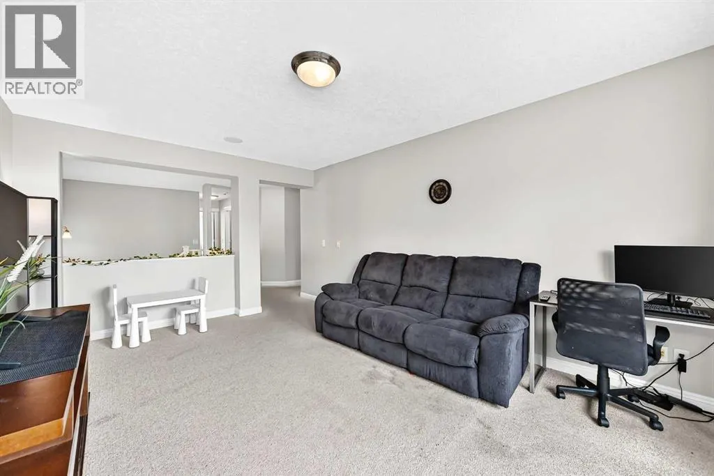 153 Cranleigh Bay SE