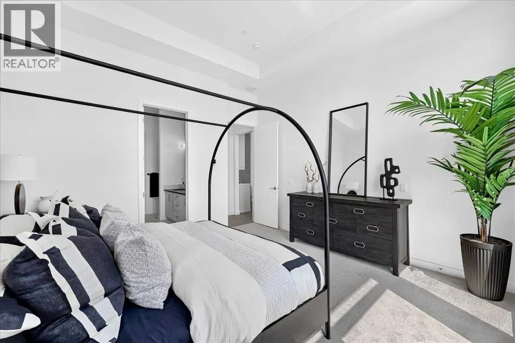 102, 150 Marina Cove SE