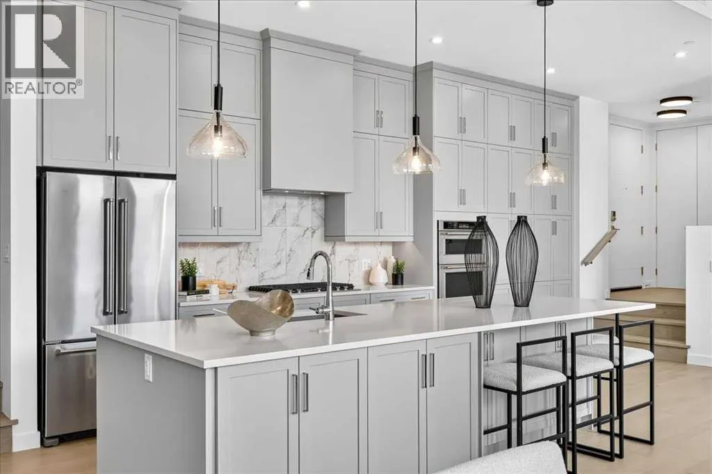 102, 150 Marina Cove SE