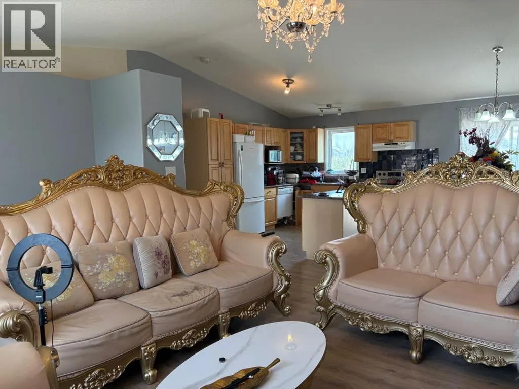 66 Upland Road W