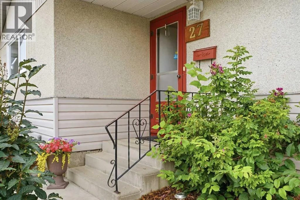 27 Fir Street