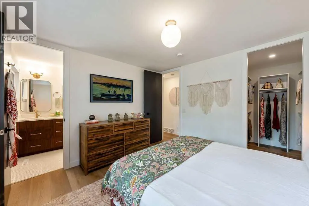 2011 Palliser Drive SW
