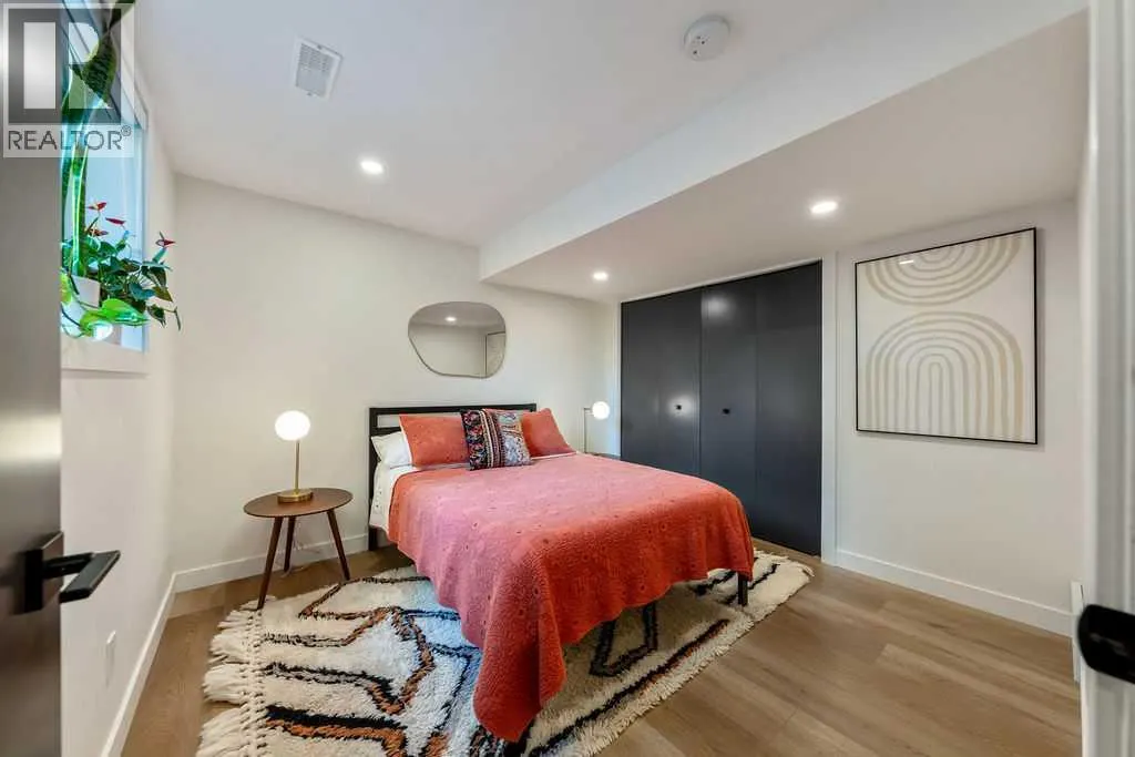 2011 Palliser Drive SW