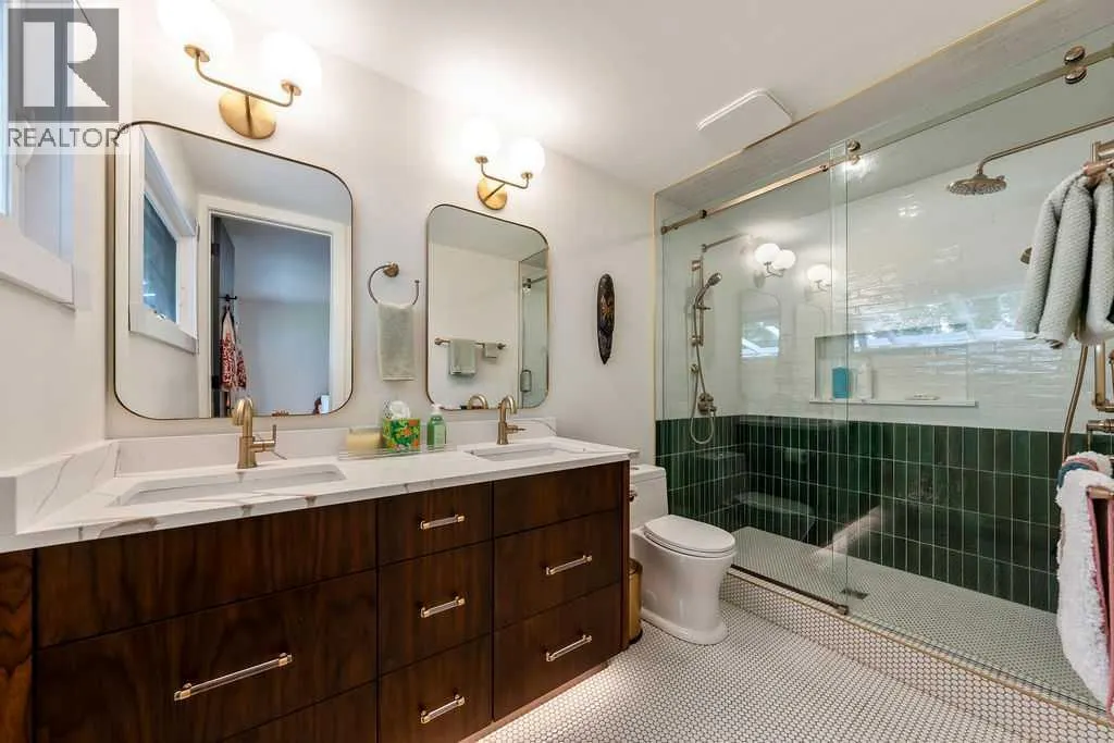 2011 Palliser Drive SW