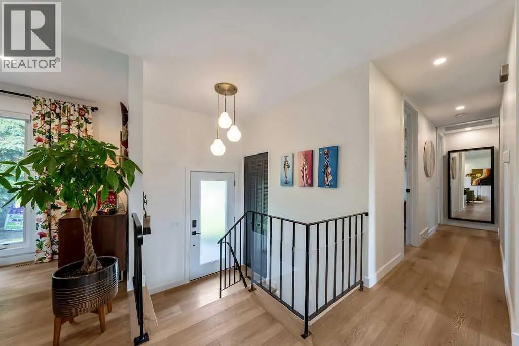 2011 Palliser Drive SW
