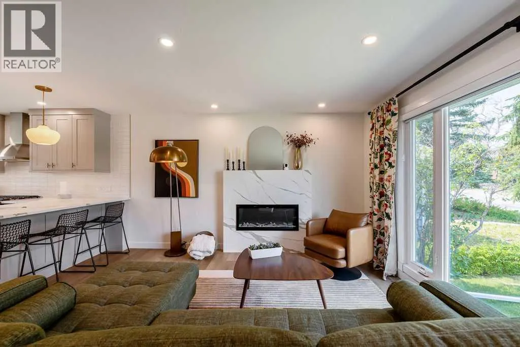 2011 Palliser Drive SW