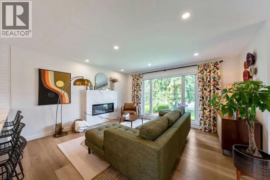 2011 Palliser Drive SW