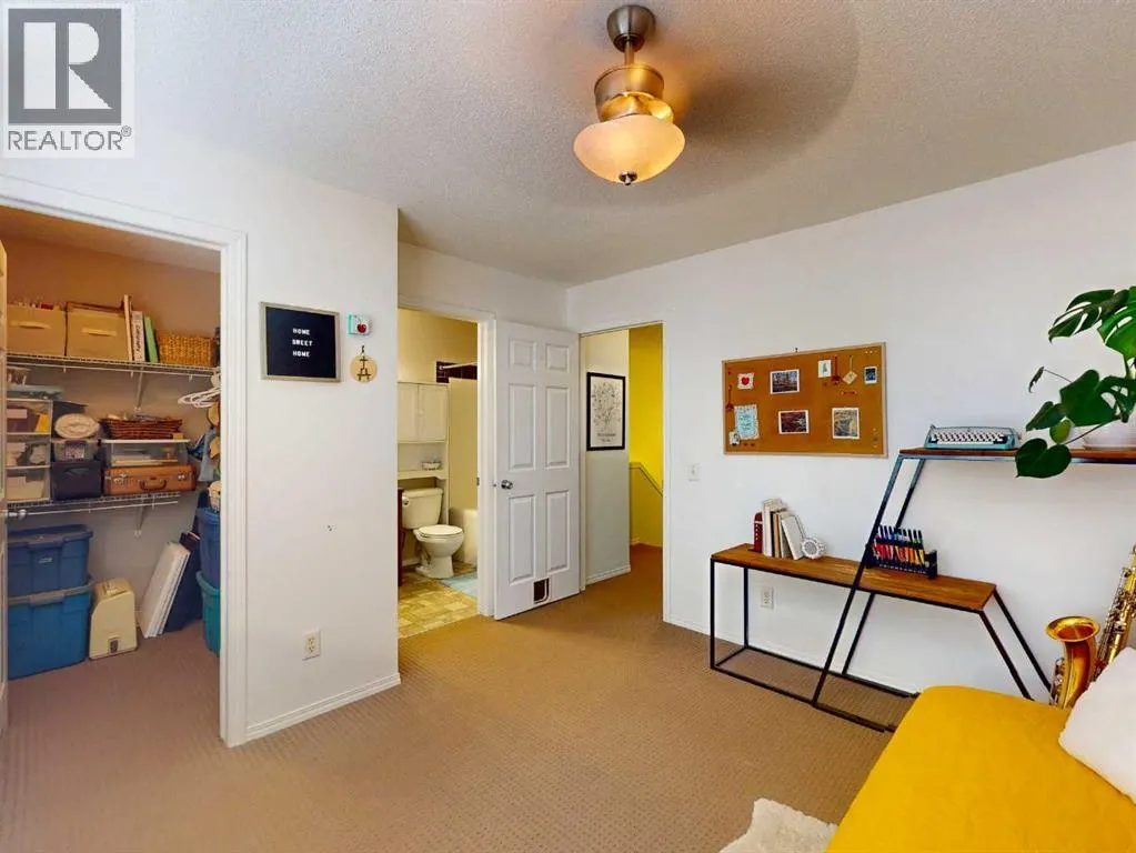 457 Elgin Gardens SE