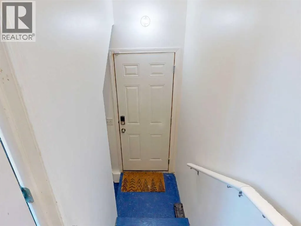 457 Elgin Gardens SE