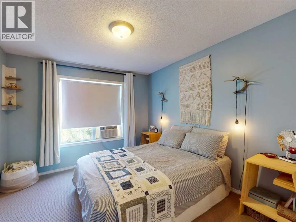457 Elgin Gardens SE