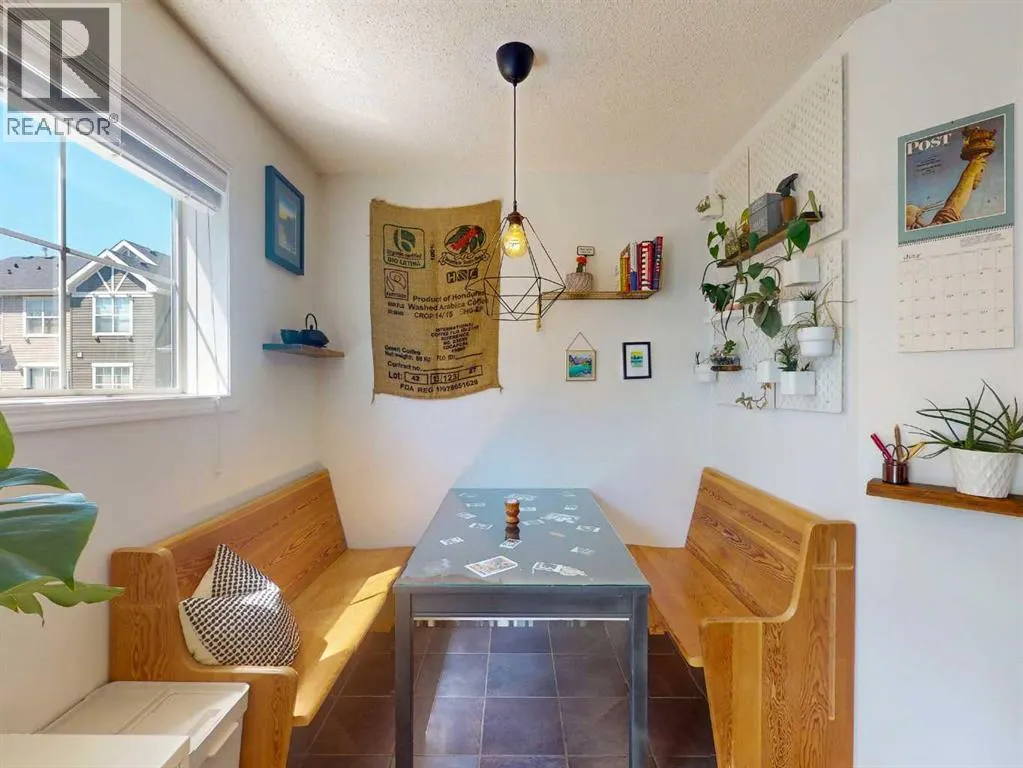 457 Elgin Gardens SE