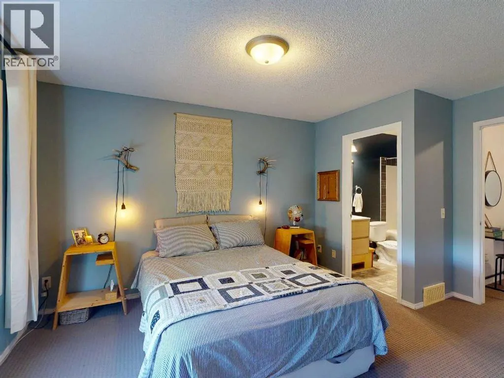 457 Elgin Gardens SE