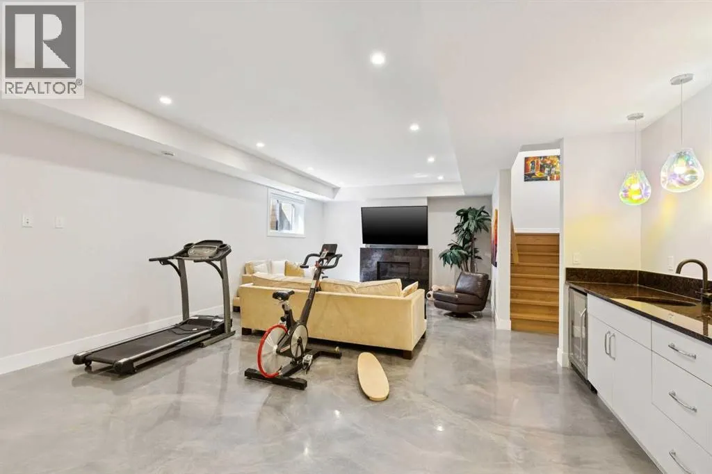 23 Elveden Park SW