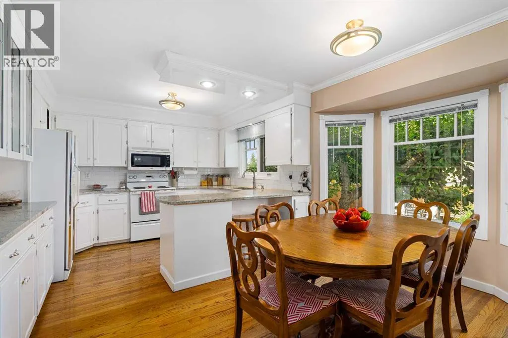 152 Templewood Road NE