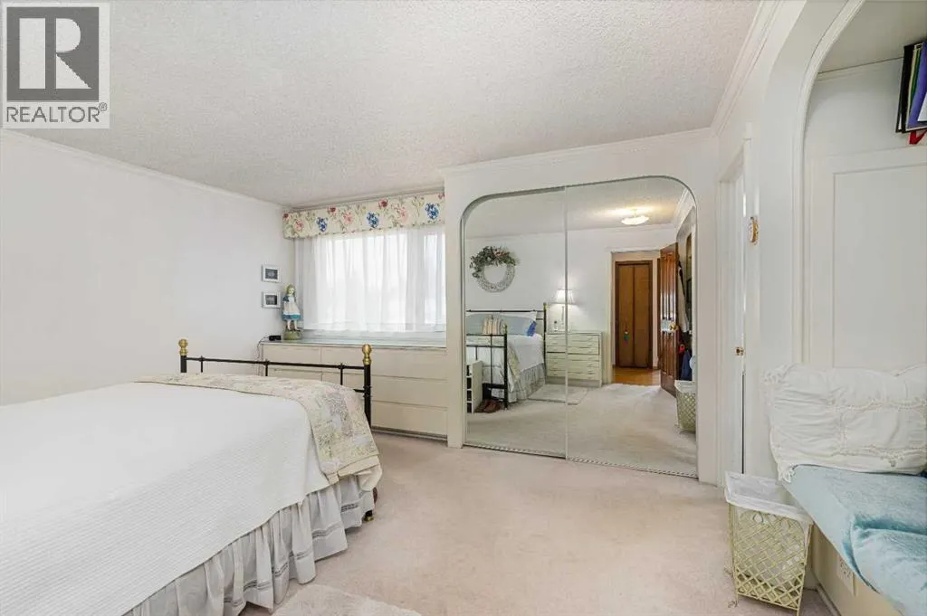 152 Templewood Road NE