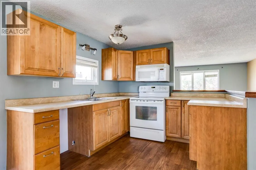 368 Grey Crescent