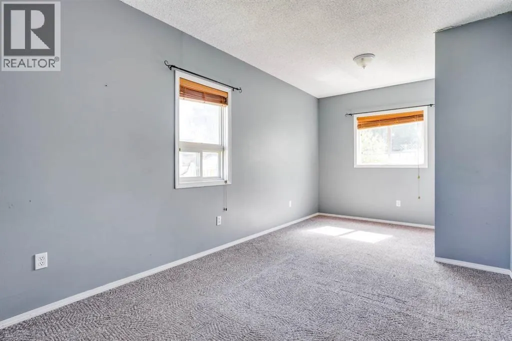 368 Grey Crescent