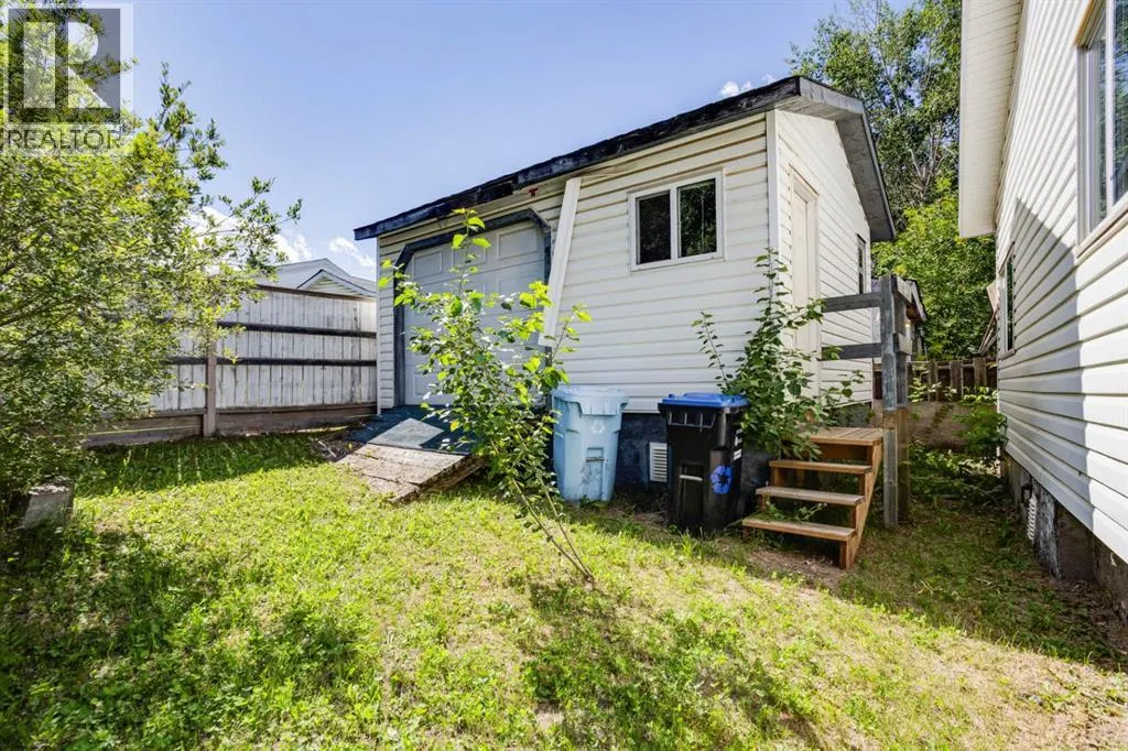 368 Grey Crescent