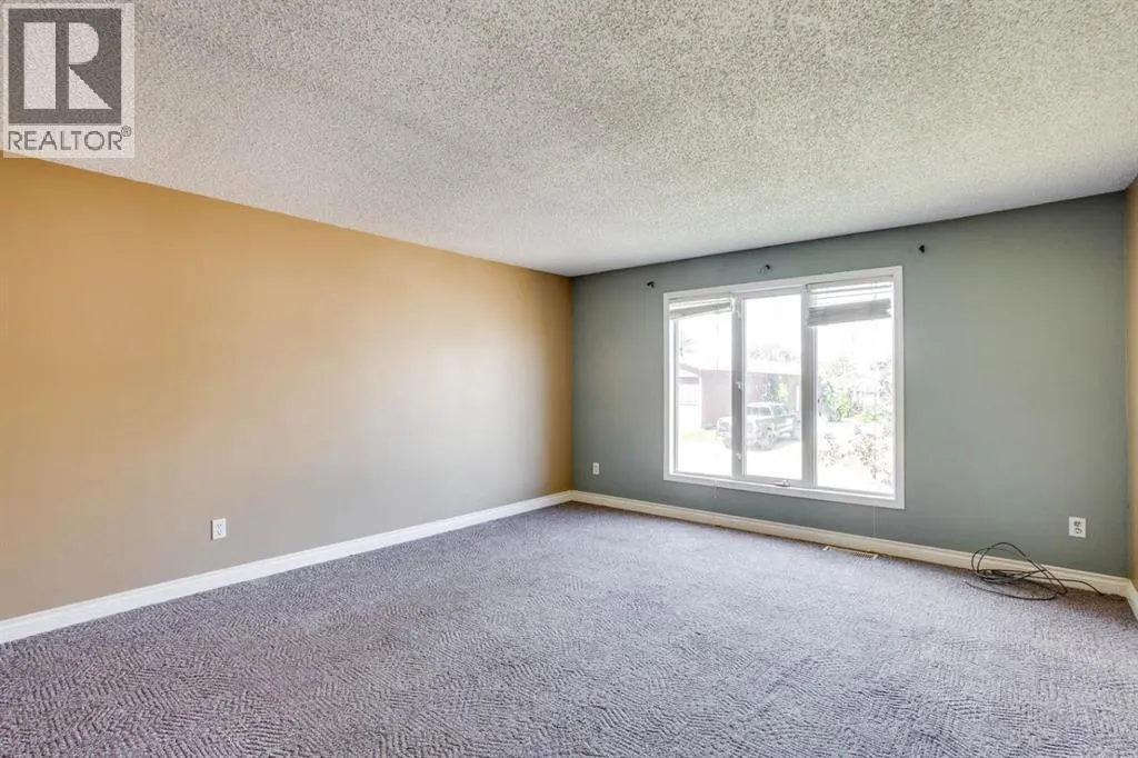 368 Grey Crescent