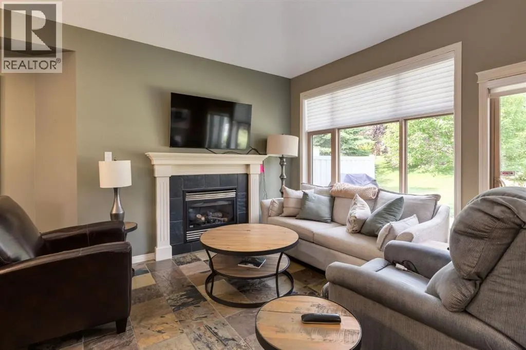 218 Springbank Villas SW