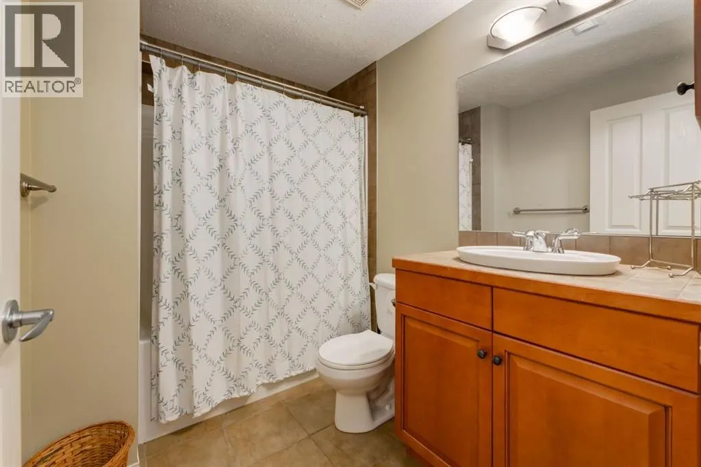 218 Springbank Villas SW