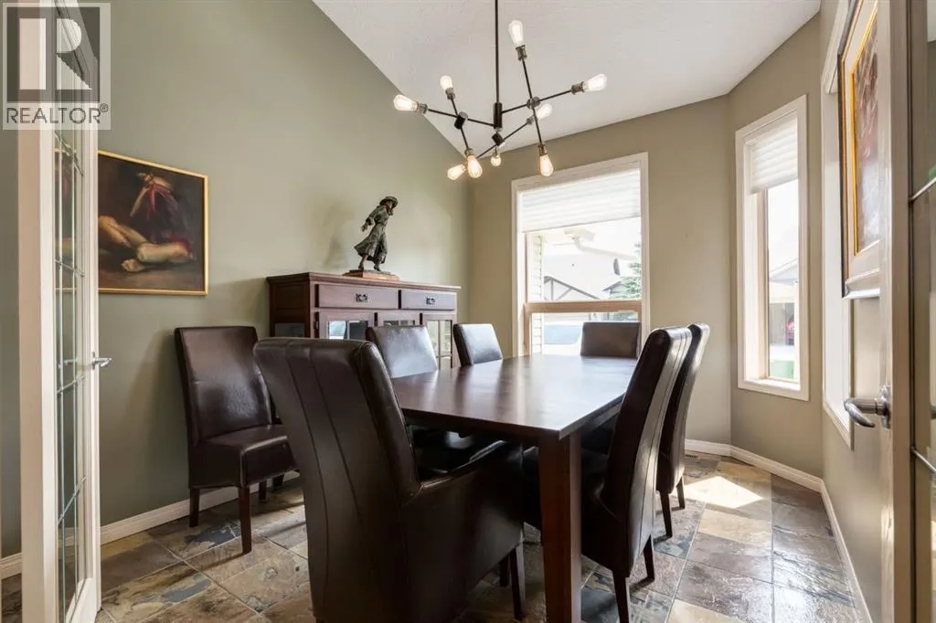 218 Springbank Villas SW