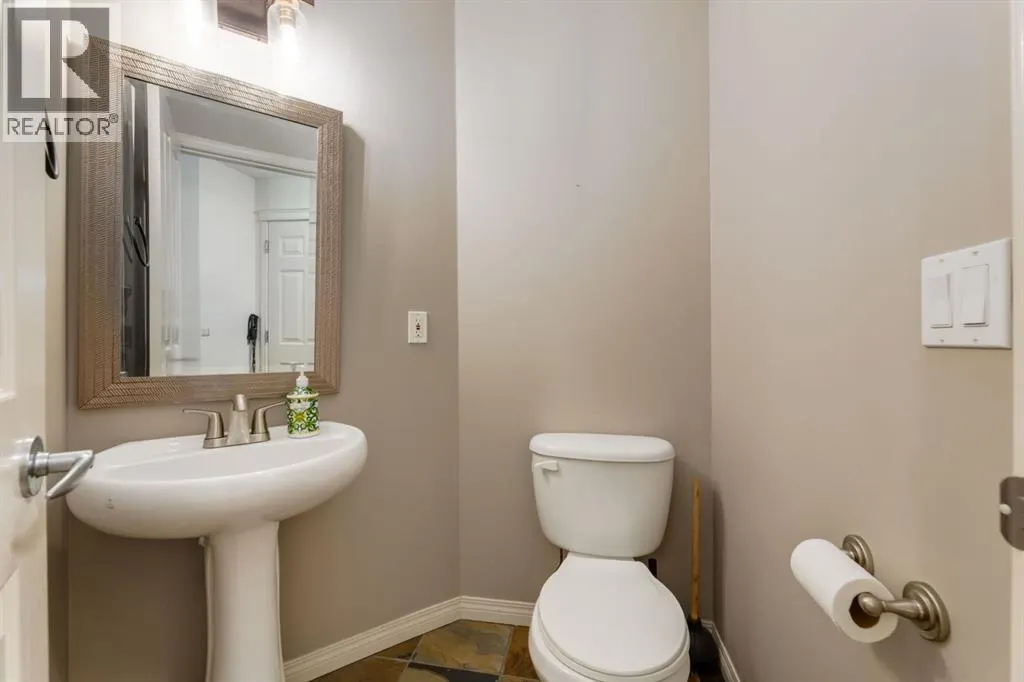 218 Springbank Villas SW