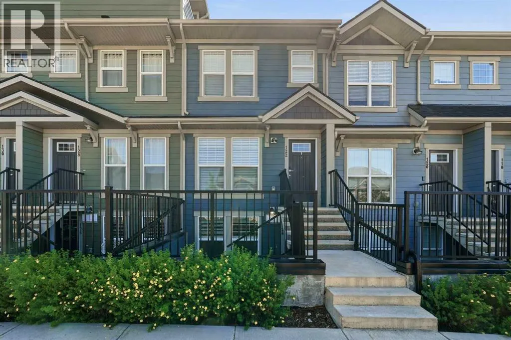 124 Cranbrook Square SE