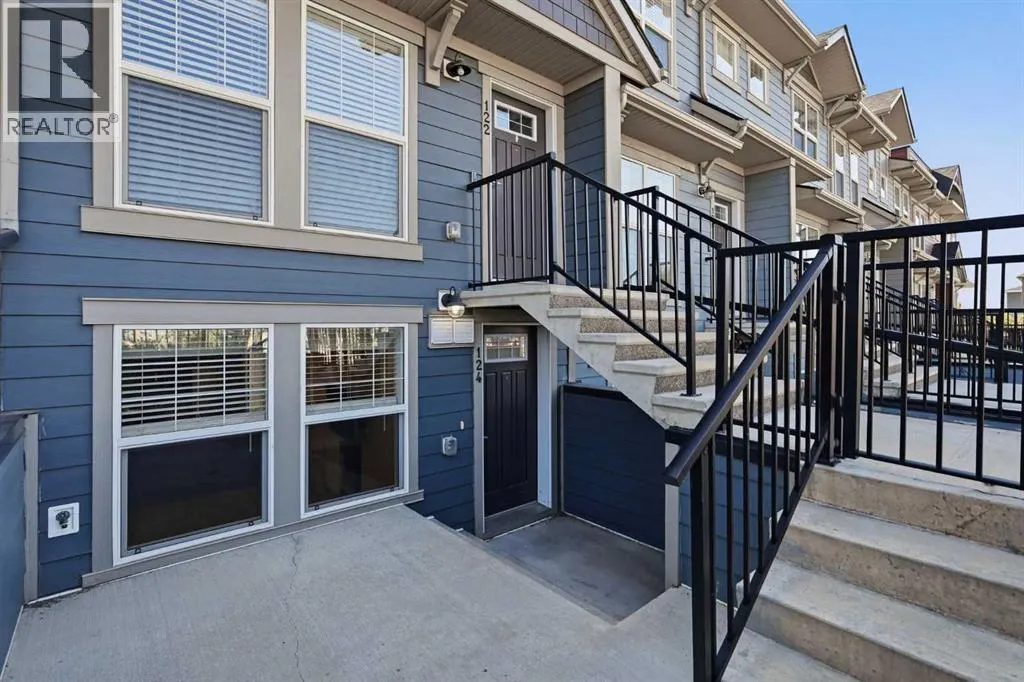 124 Cranbrook Square SE