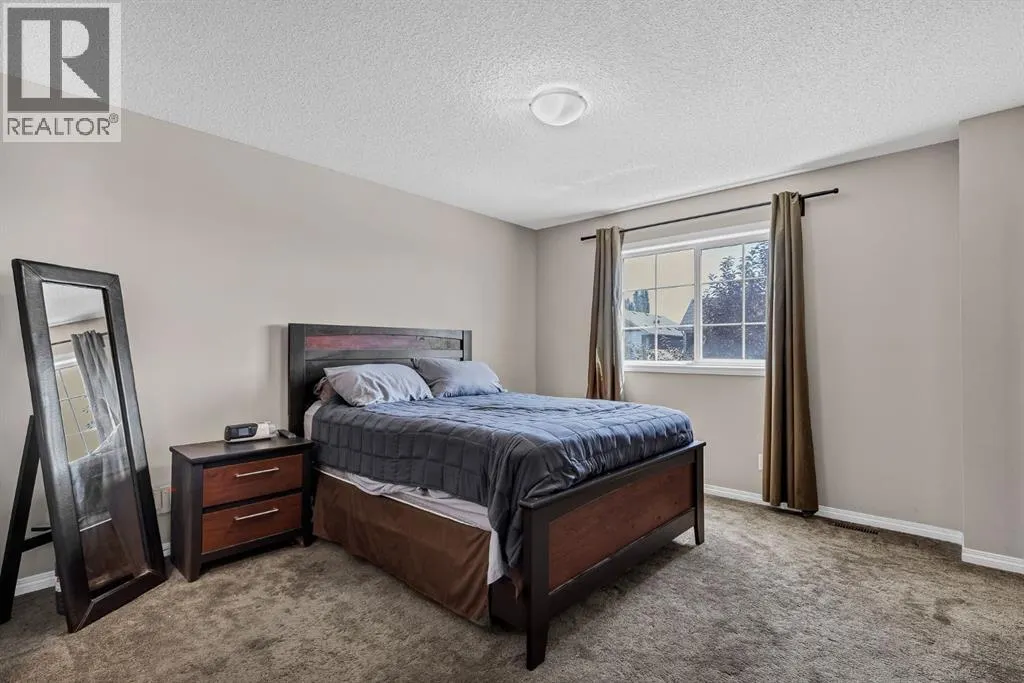 54 Autumn View SE