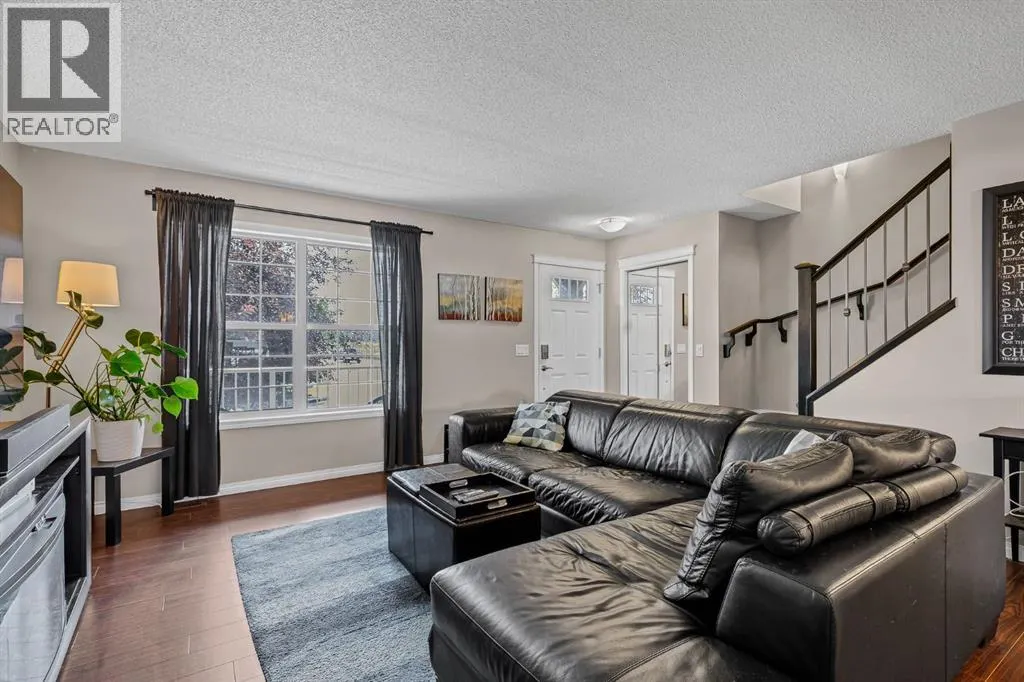 54 Autumn View SE