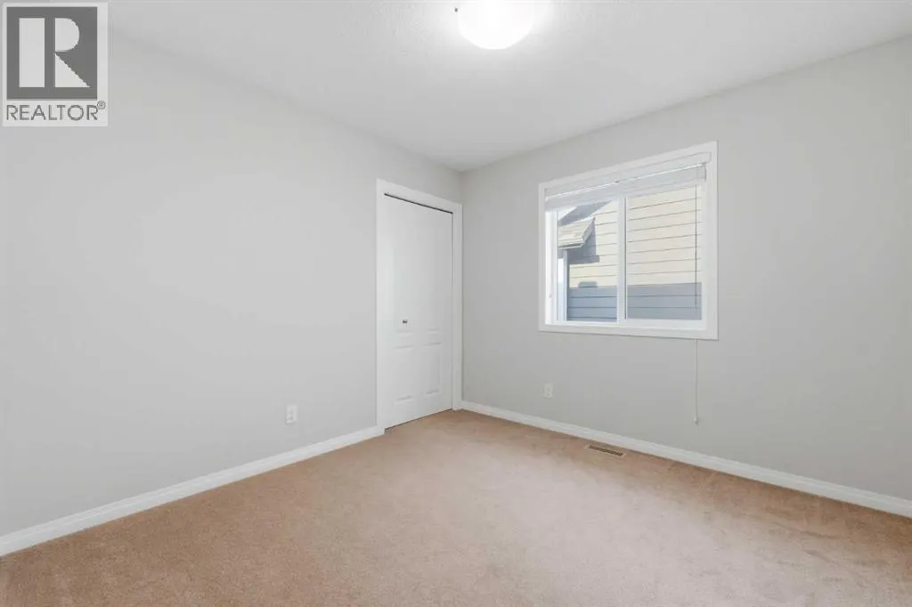 38 Silverado Skies Crescent SW