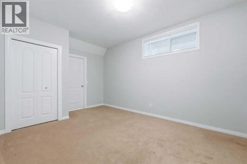 38 Silverado Skies Crescent SW