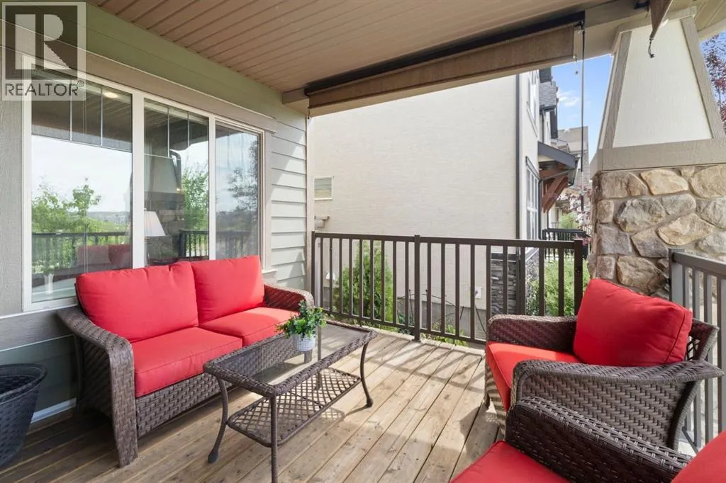 719 Mahogany Boulevard SE