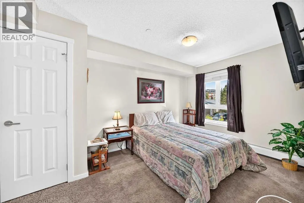 5210, 279 Copperpond Common SE