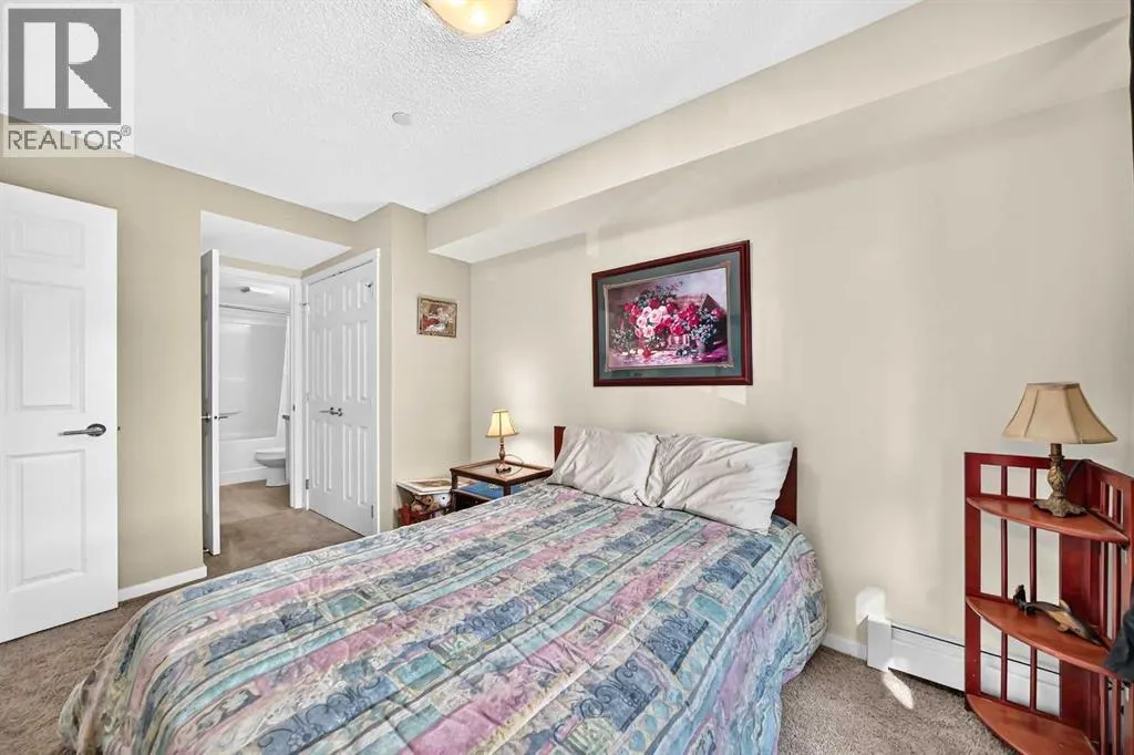 5210, 279 Copperpond Common SE