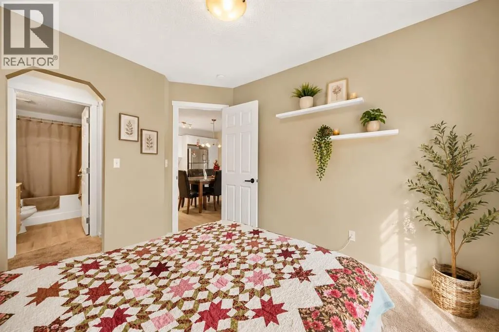 5210, 279 Copperpond Common SE