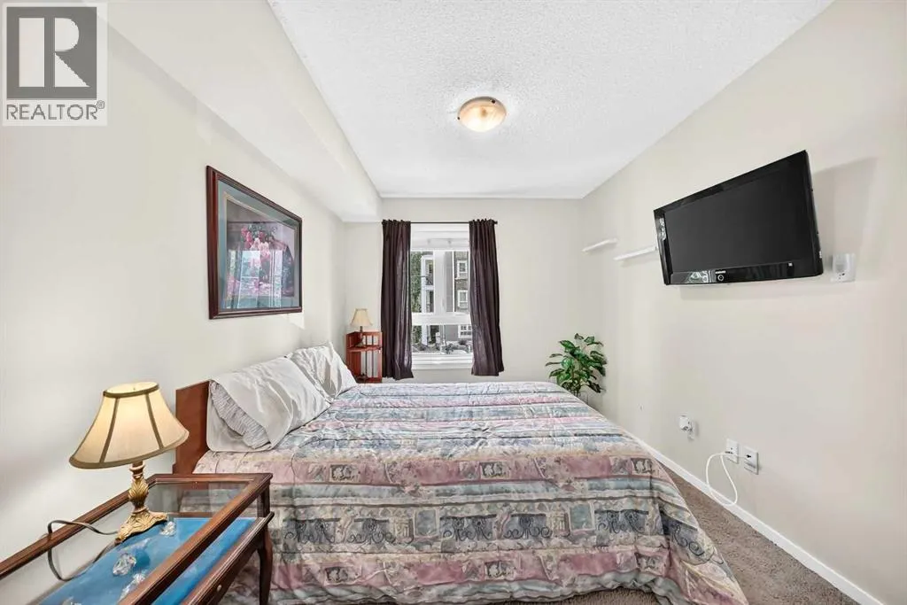 5210, 279 Copperpond Common SE
