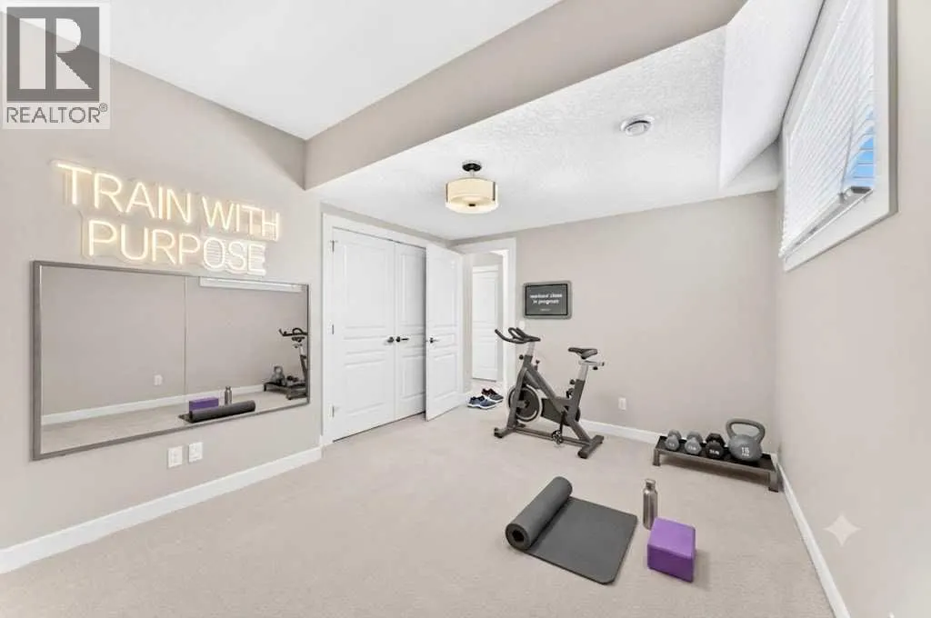96 Cranarch Heights SE