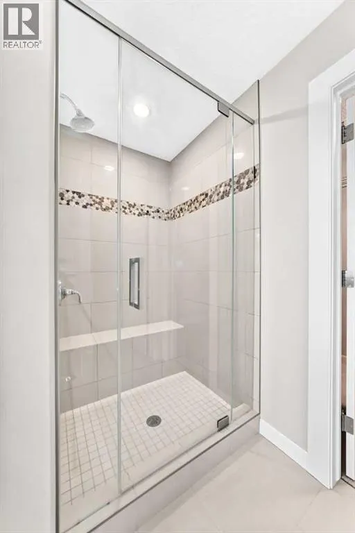 96 Cranarch Heights SE